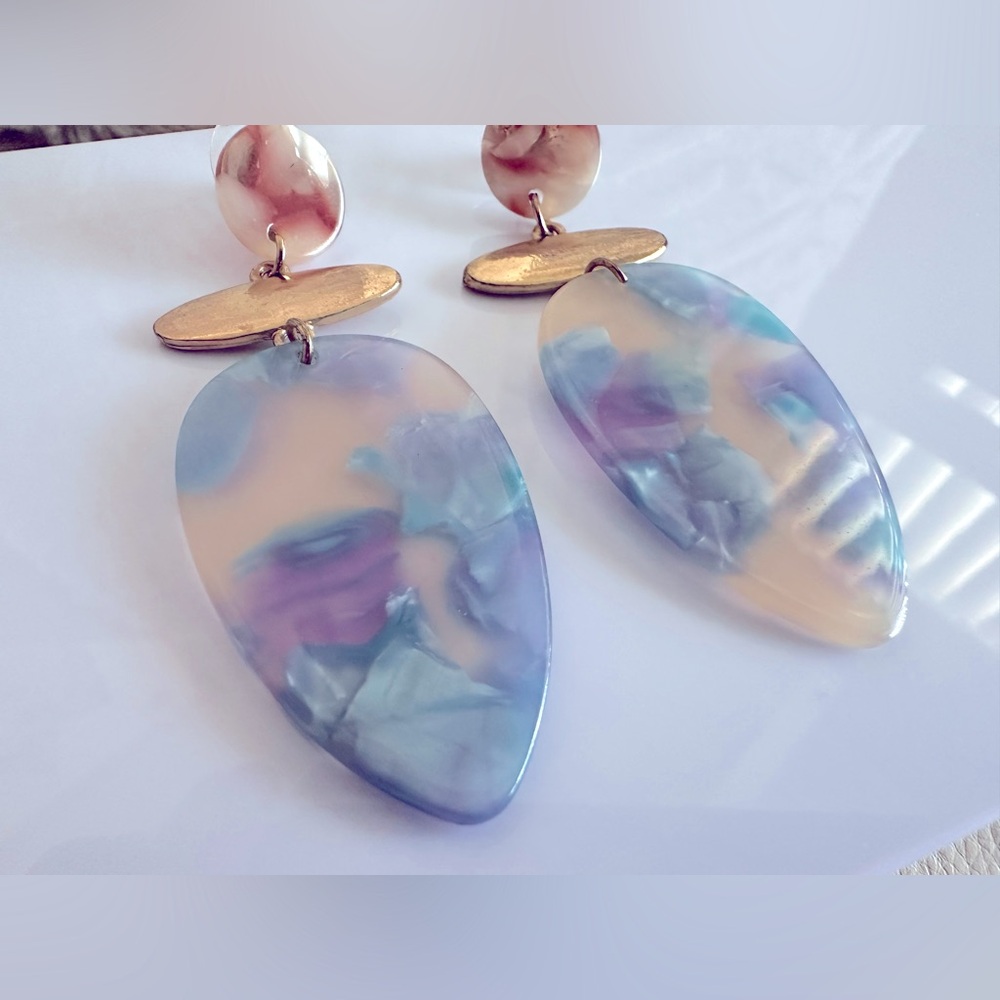 Acrylic Dangle Tear Drop Earrings